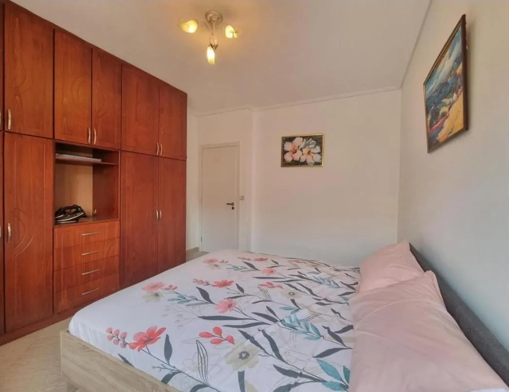 Lea'S 2 Apartament Saranda Apartman